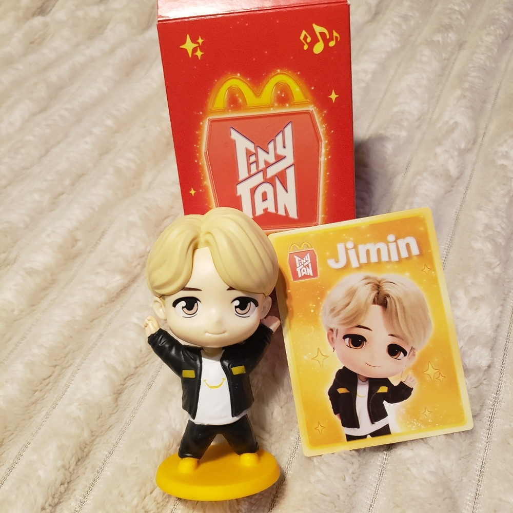 2025 McDonald’s TinyTAN / BTS Jin Happy Meal Toy - Picture 4 of 5
